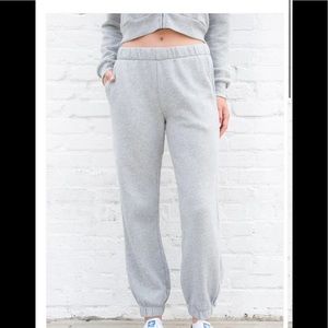 Brandy Melville Rosa sweatpants one size